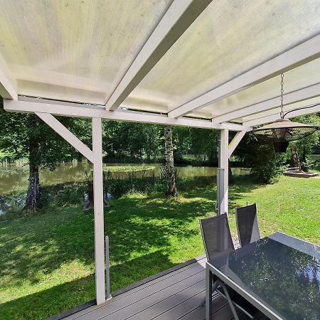 Ferienhaus Direkt Am Badesee Bungalow 11 Schoensee Urnshausen Exterior photo