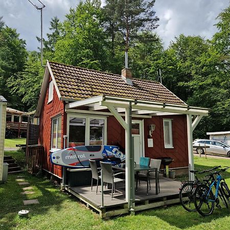 Ferienhaus Direkt Am Badesee Bungalow 11 Schoensee Urnshausen Exterior photo